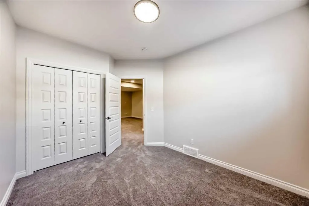375 Homestead Grove NE