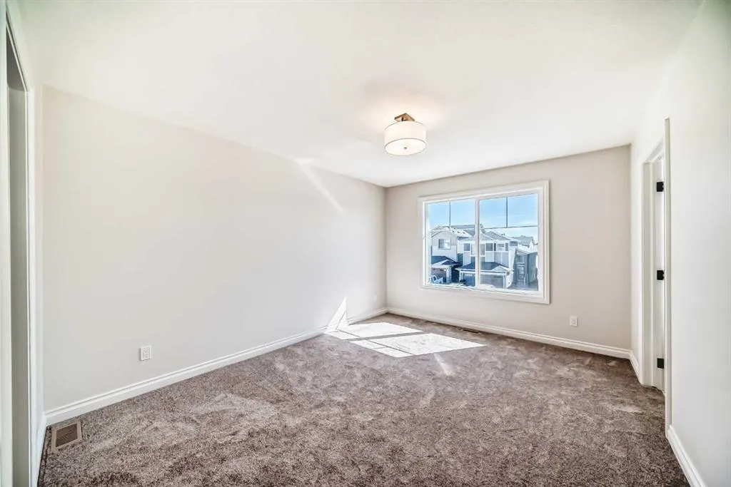 375 Homestead Grove NE