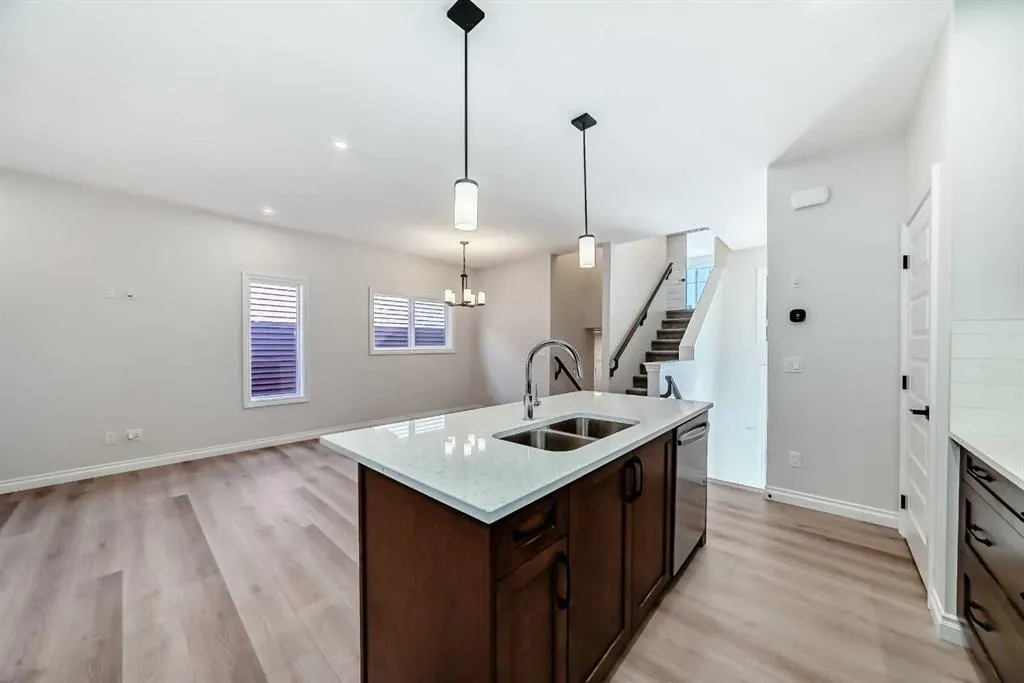 375 Homestead Grove NE