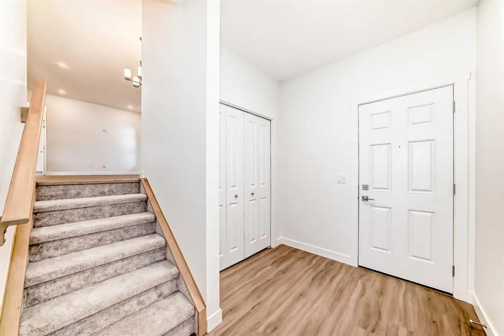 367 Homestead Grove NE