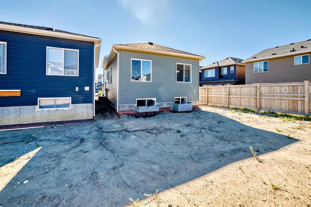 367 Homestead Grove NE