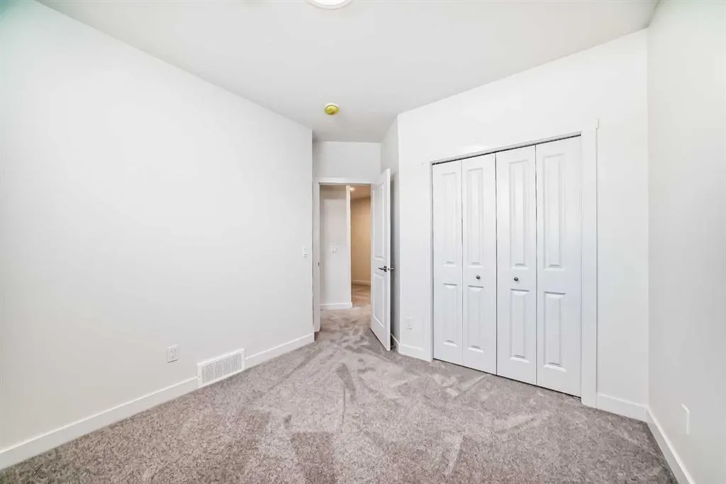 367 Homestead Grove NE