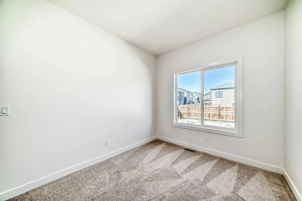 367 Homestead Grove NE