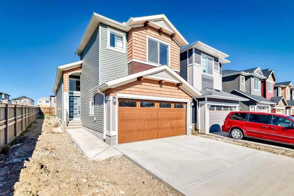 367 Homestead Grove NE