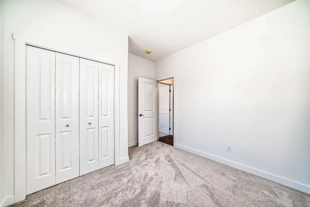 367 Homestead Grove NE