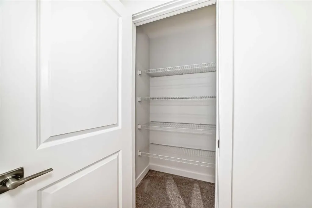 367 Homestead Grove NE