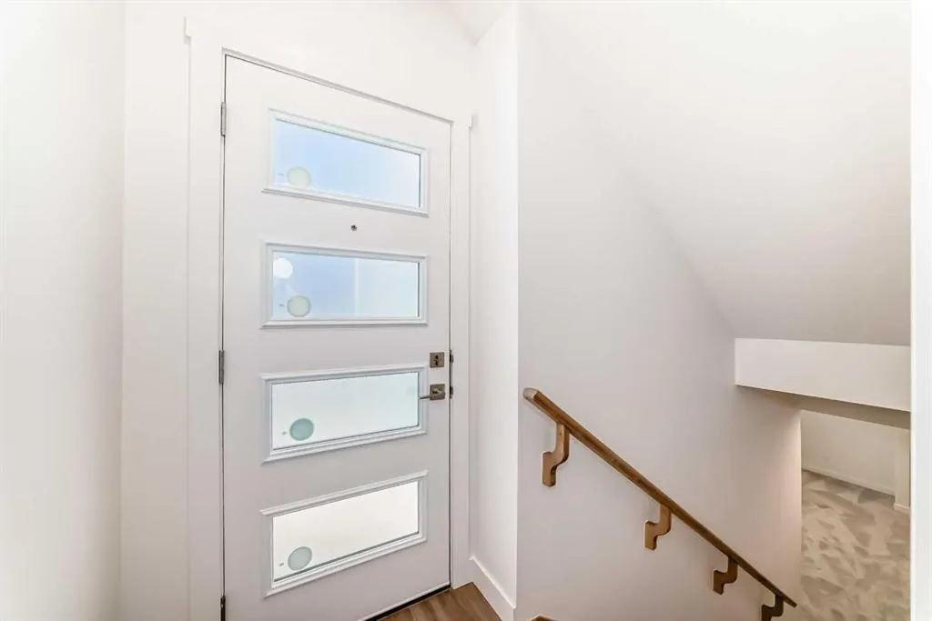 367 Homestead Grove NE