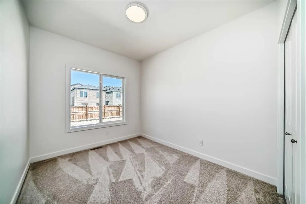 367 Homestead Grove NE