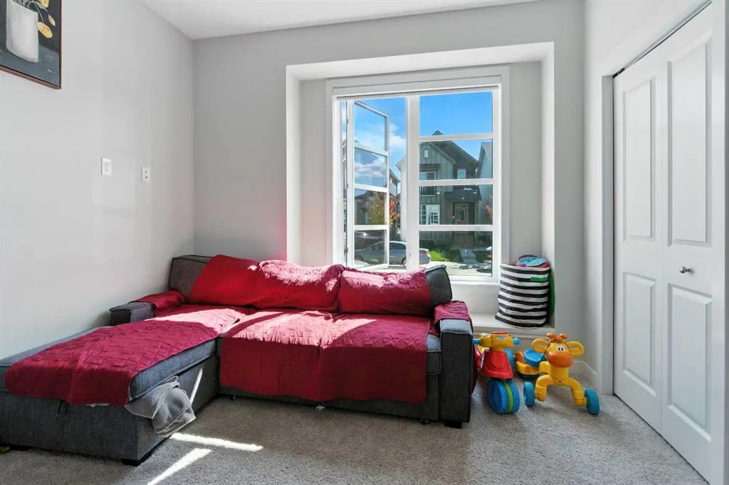 268 Savanna Terrace NE