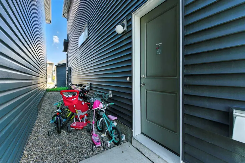 268 Savanna Terrace NE