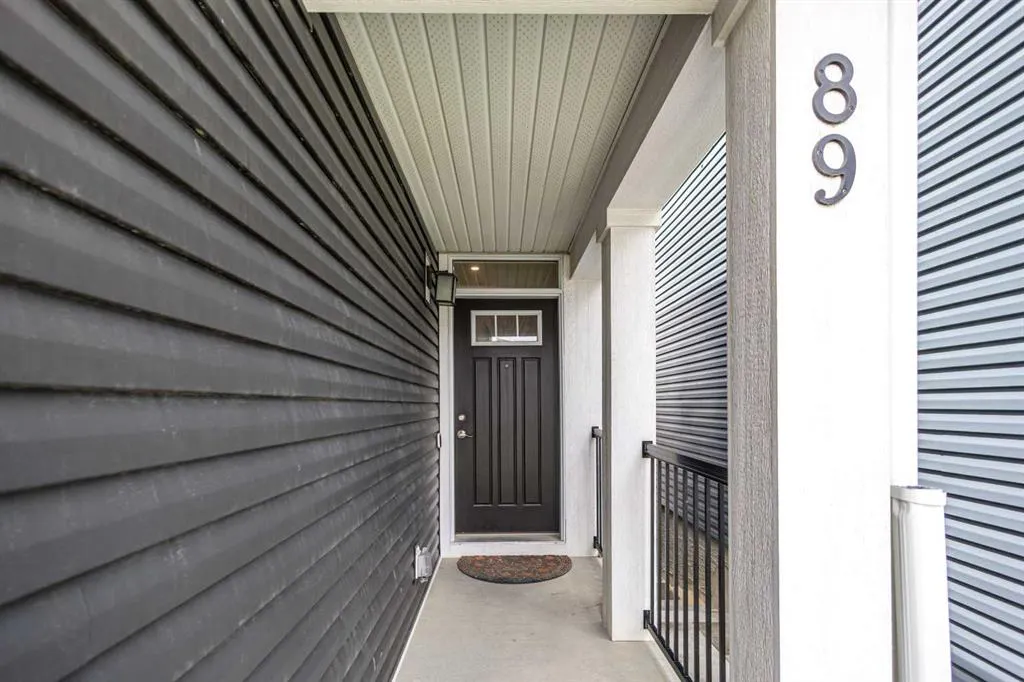89 howse Common NE