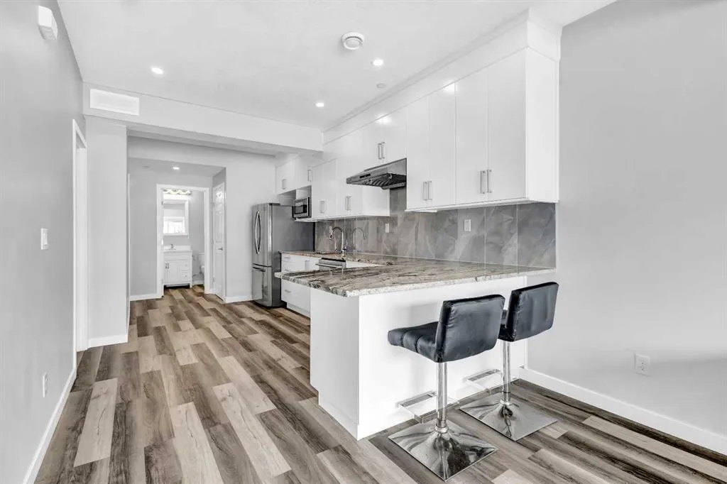 89 howse Common NE