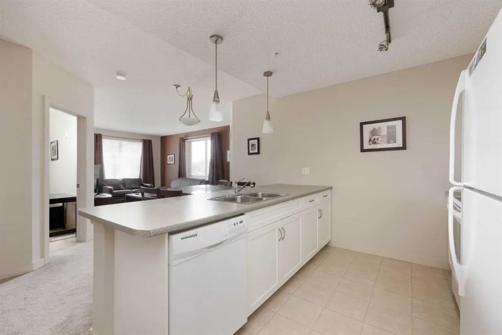 136D Sandpiper Road, #304
