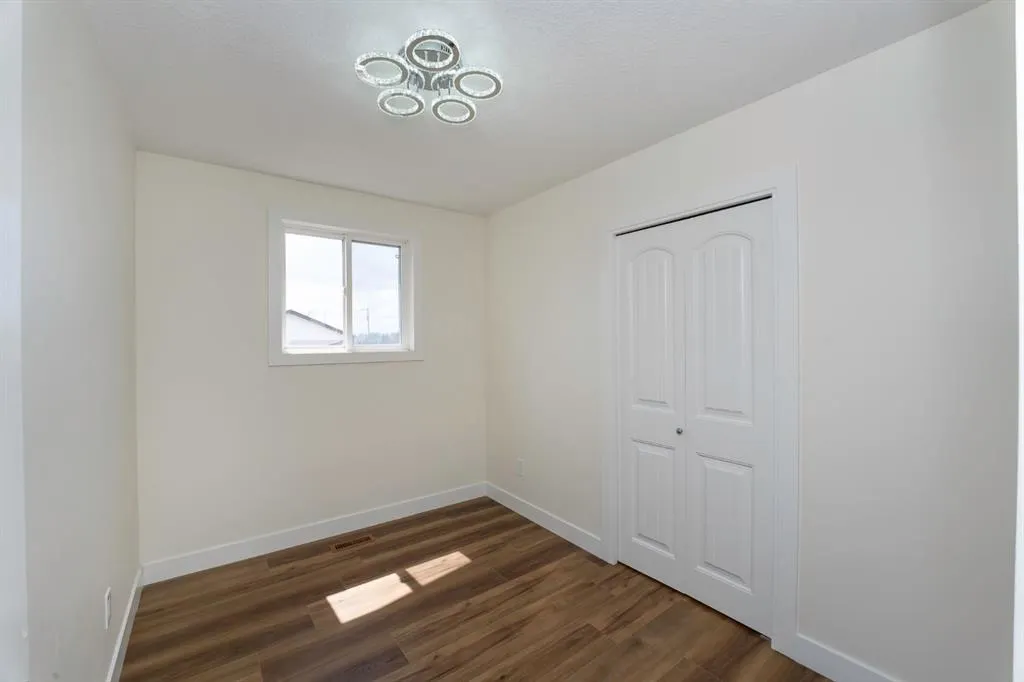 140 Whitworth Way
