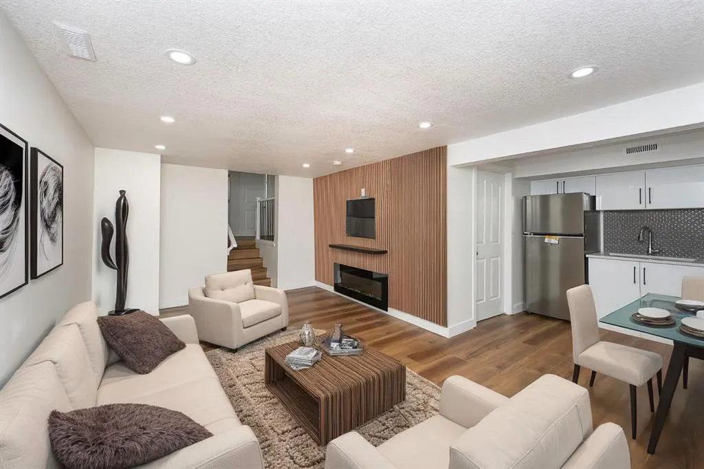 140 Whitworth Way