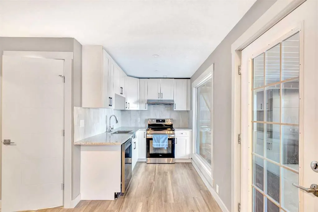 760 West Chestermere