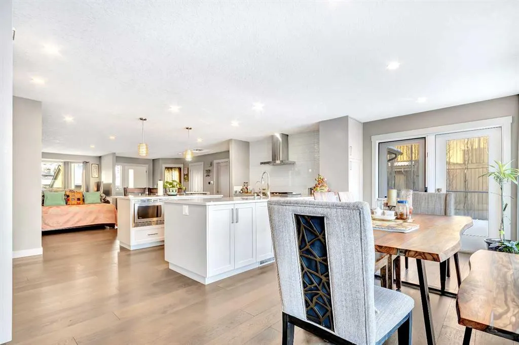 760 West Chestermere