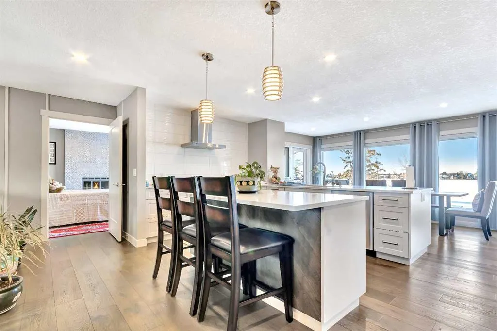 760 West Chestermere