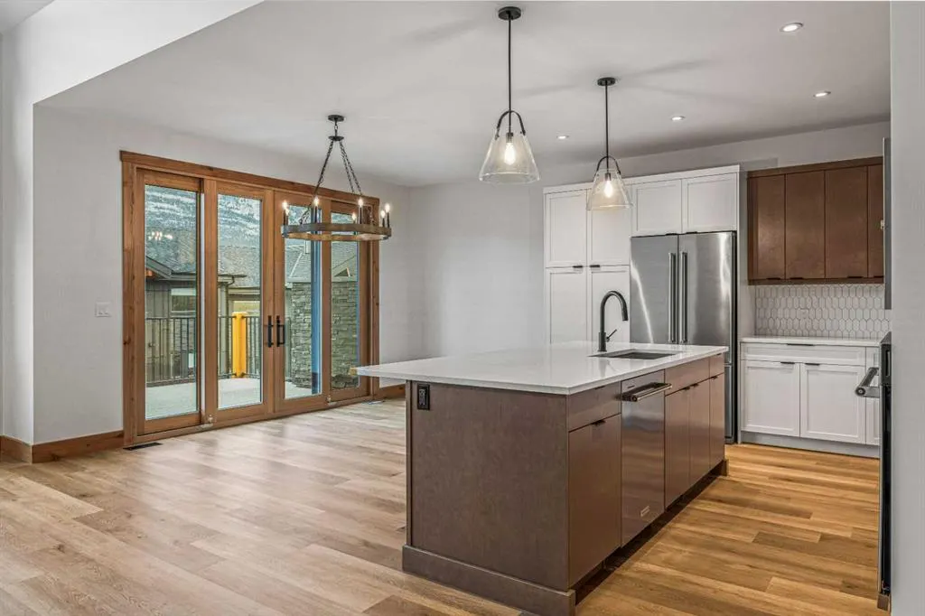 1308 Three Sisters Parkway