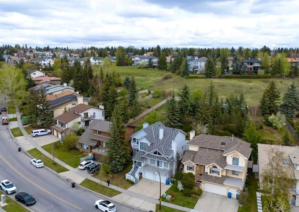 164 Hawksbrow Drive NW