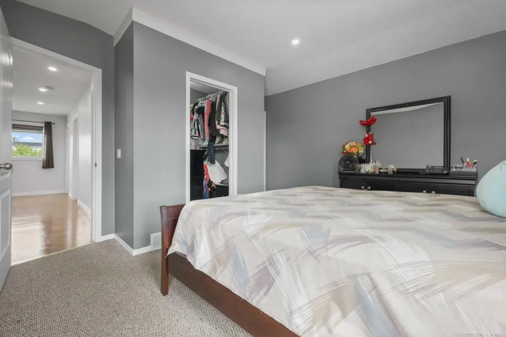 140 Coventry Green NE