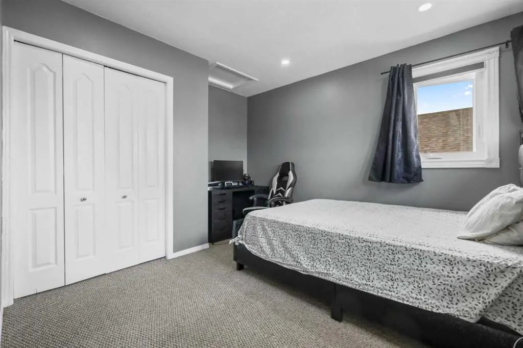 140 Coventry Green NE