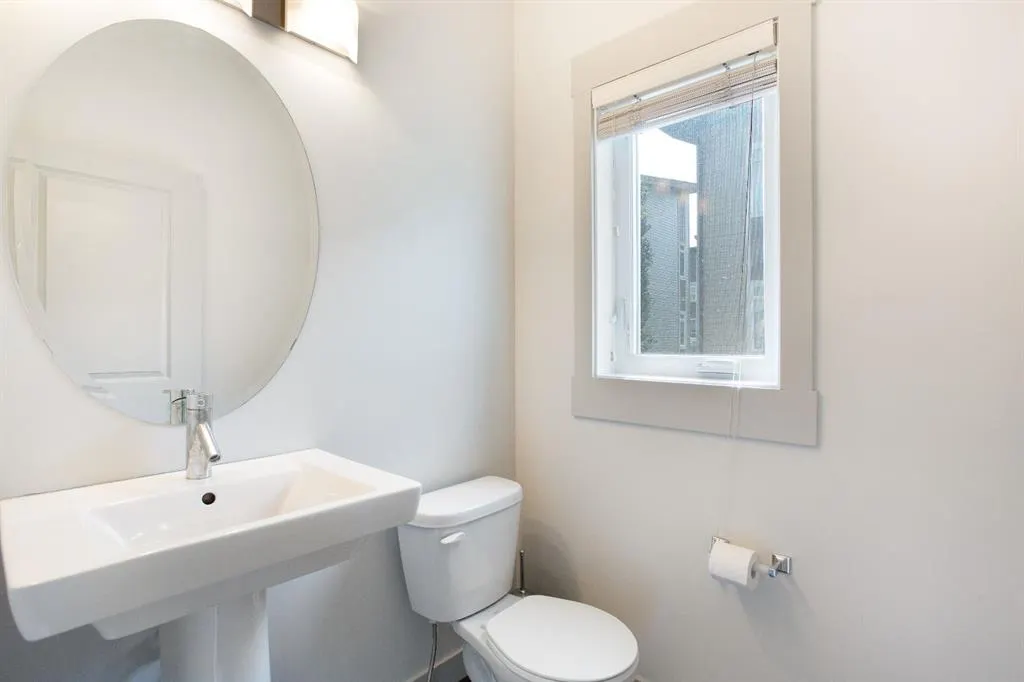 21 Skyview Point Link NE