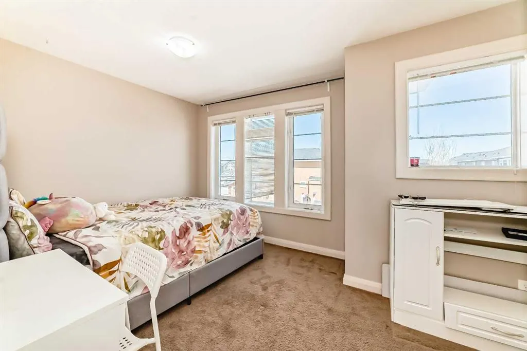 53 Redstone Villas NE