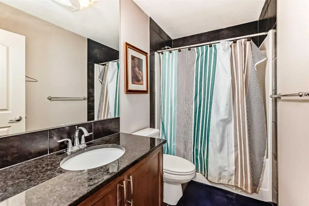 53 Redstone Villas NE