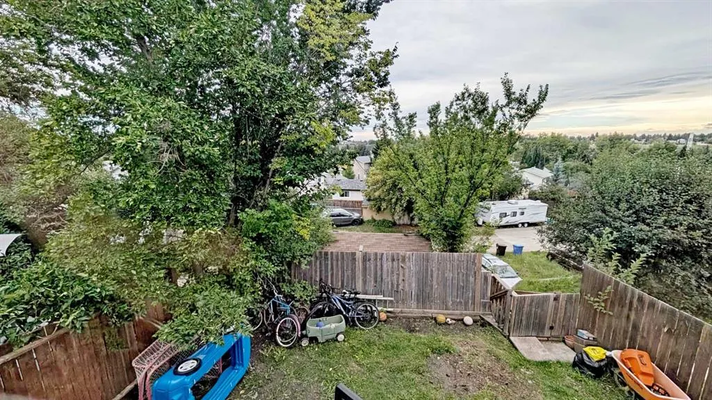 259 Deerview Drive SE