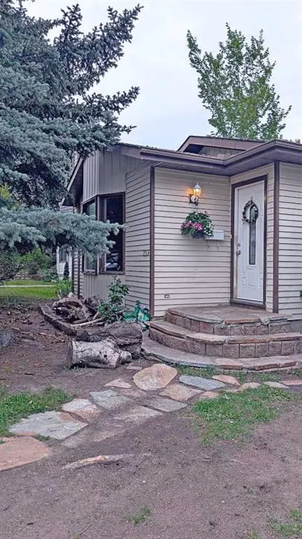 259 Deerview Drive SE