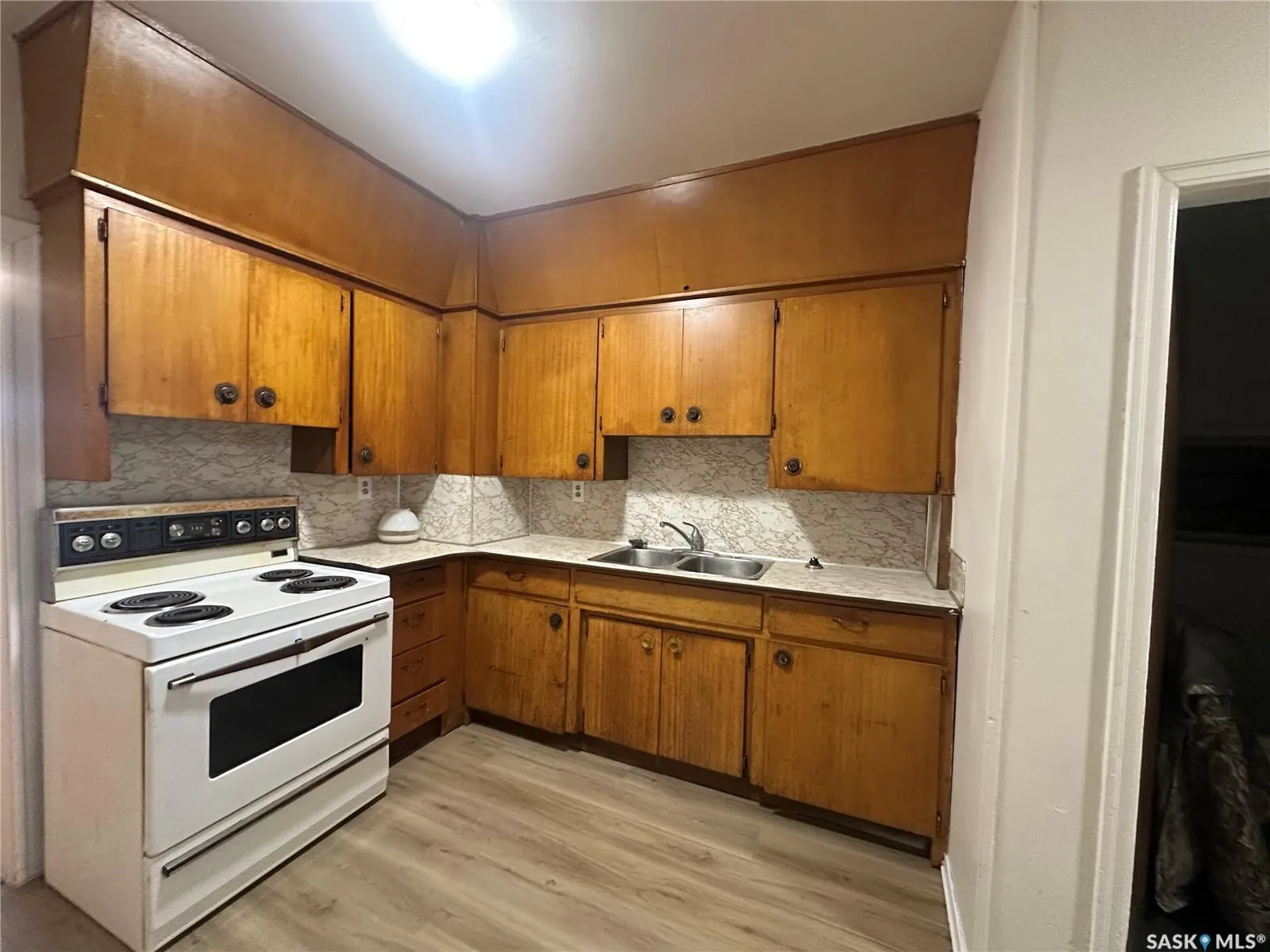 1337 Wascana STREET