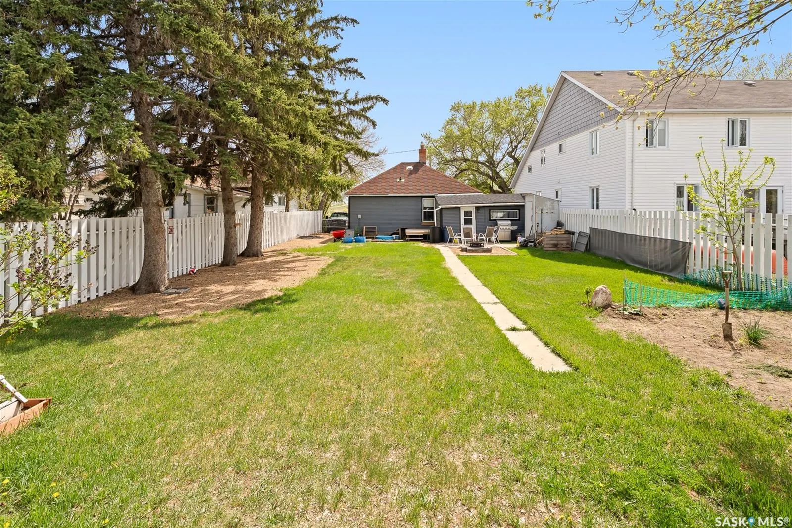 216 Grandview STREET W