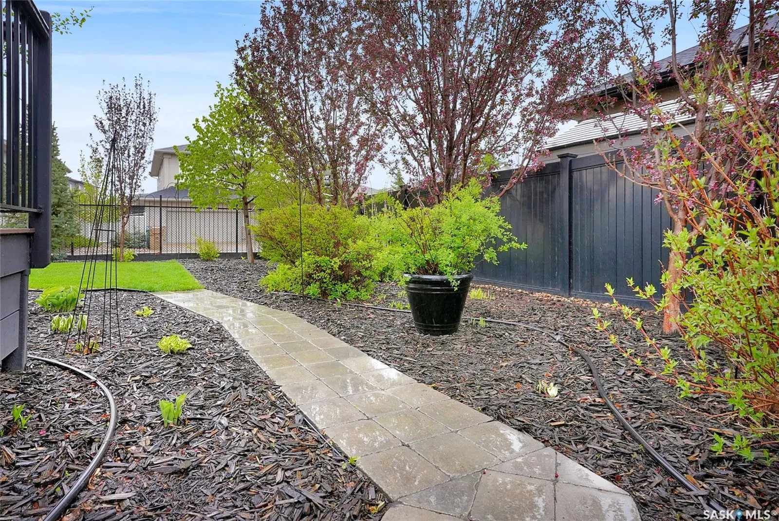 8029 Wascana Gardens CRESCENT