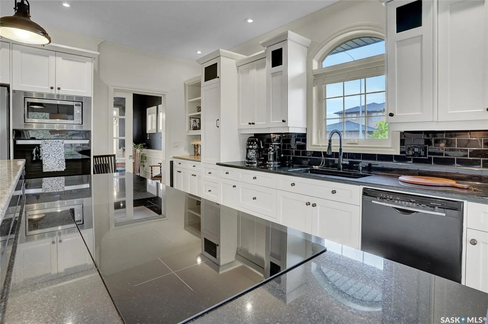 8029 Wascana Gardens CRESCENT