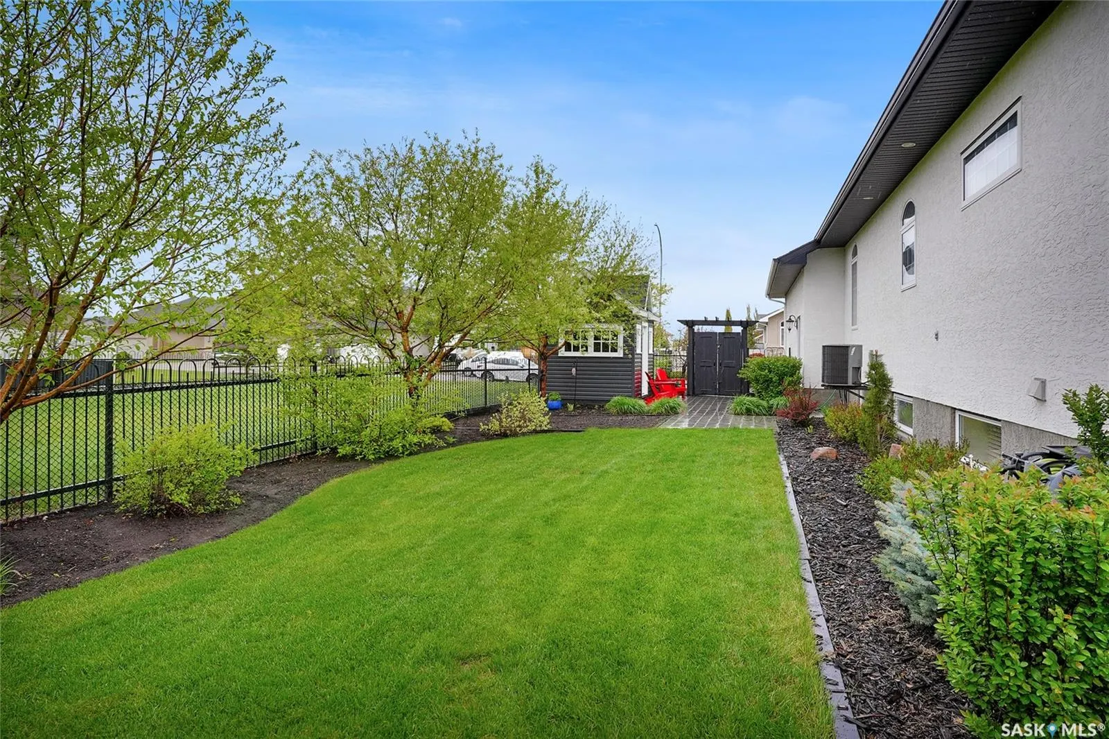 8029 Wascana Gardens CRESCENT