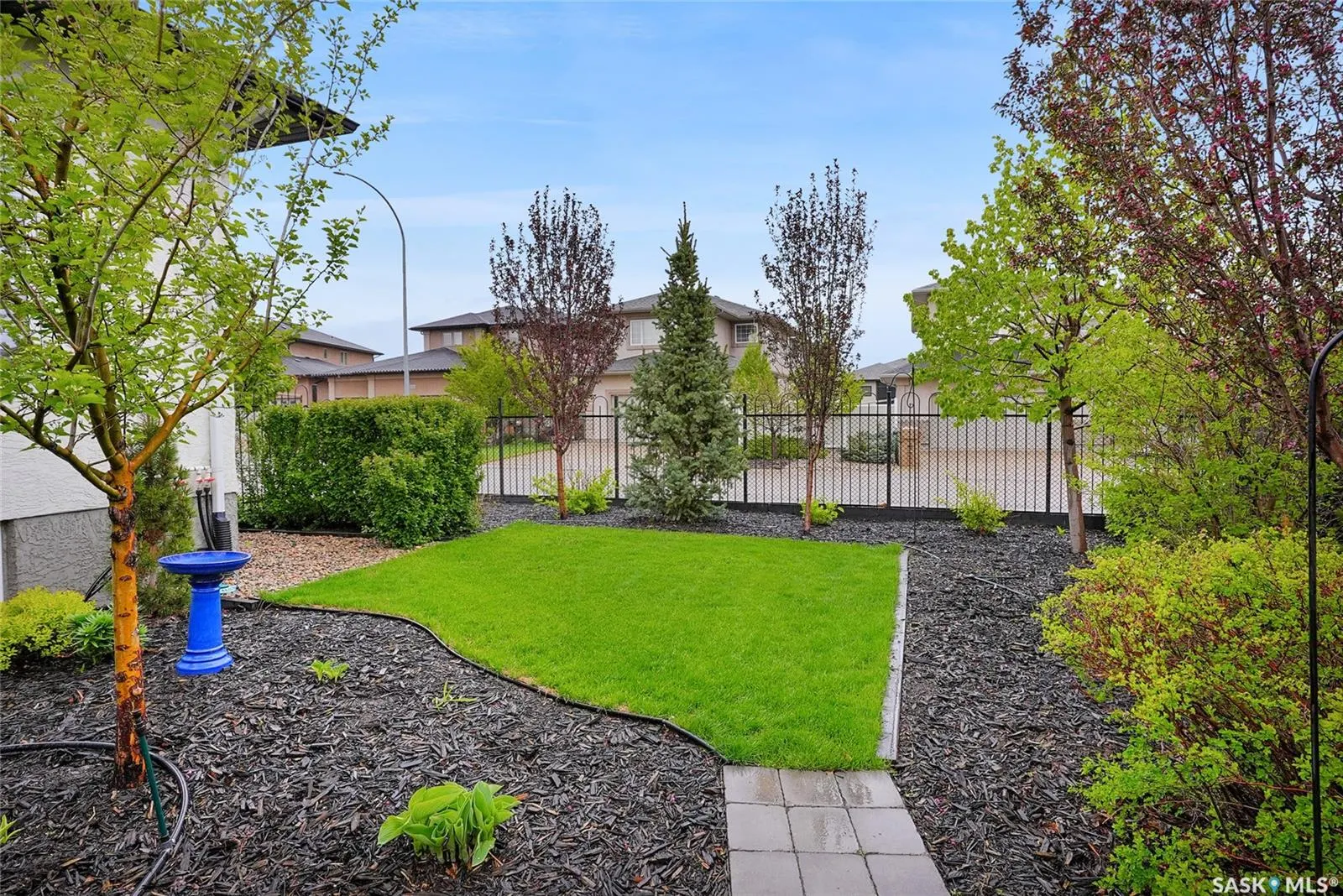 8029 Wascana Gardens CRESCENT