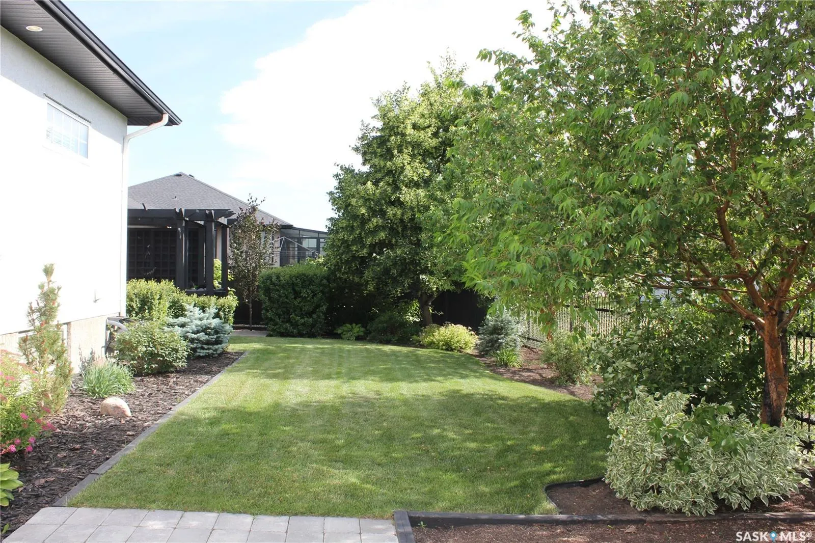 8029 Wascana Gardens CRESCENT