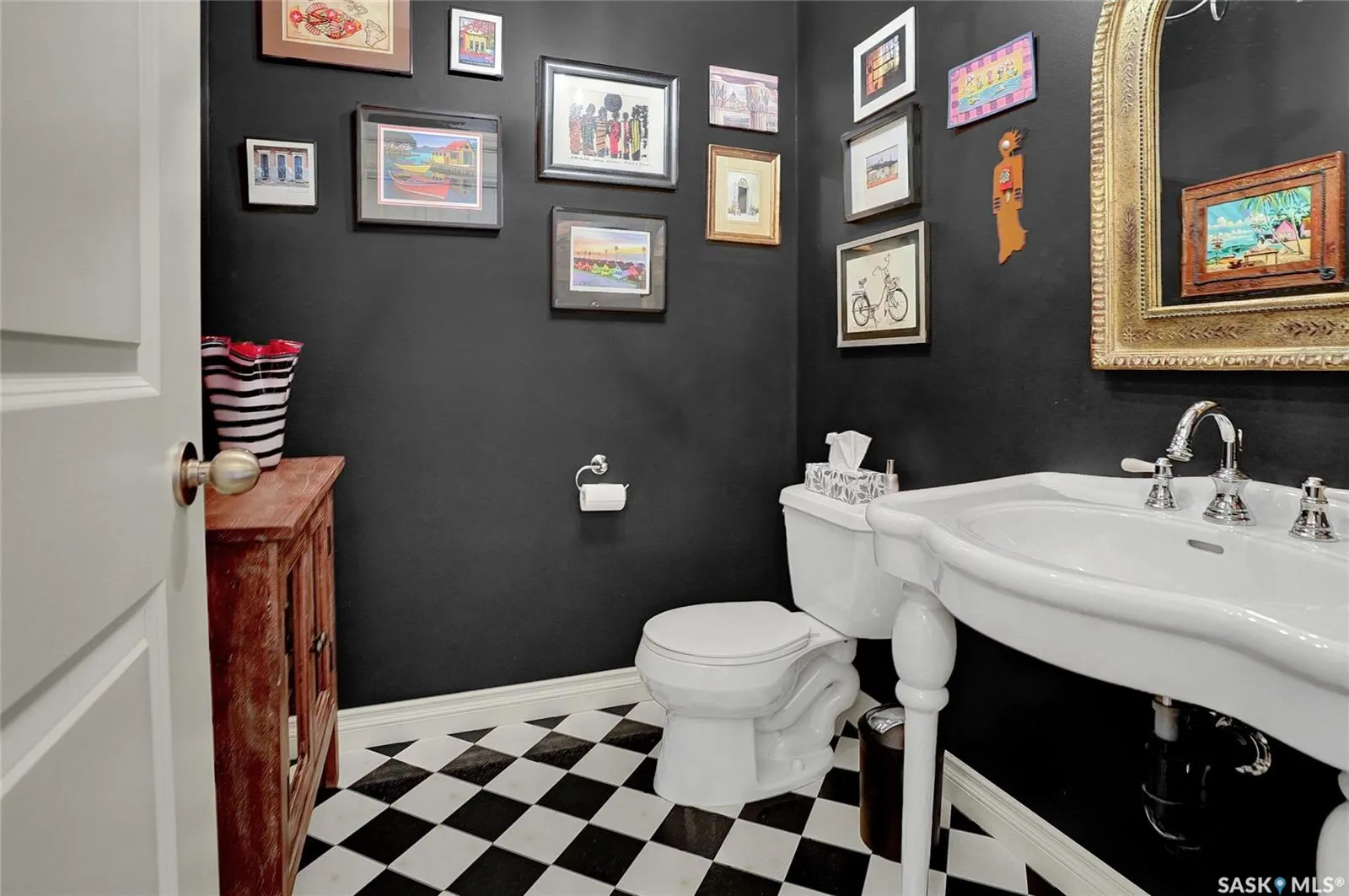 8029 Wascana Gardens CRESCENT