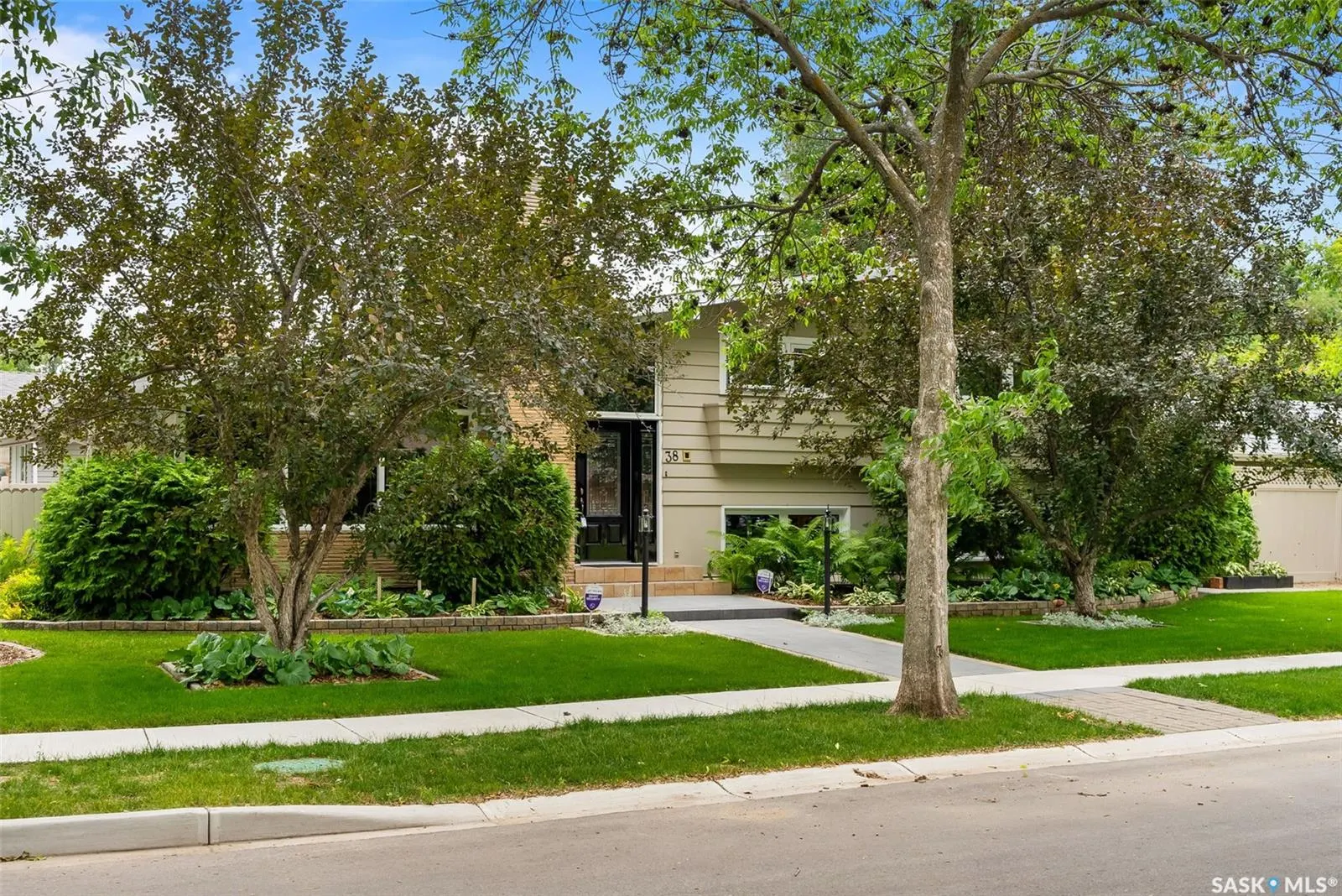 38 Calder CRESCENT