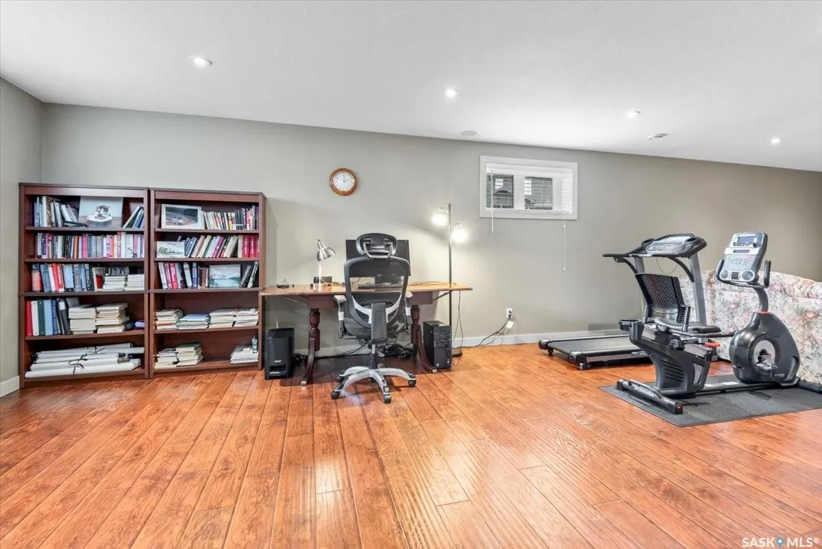 3526 GREEN WATER DRIVE