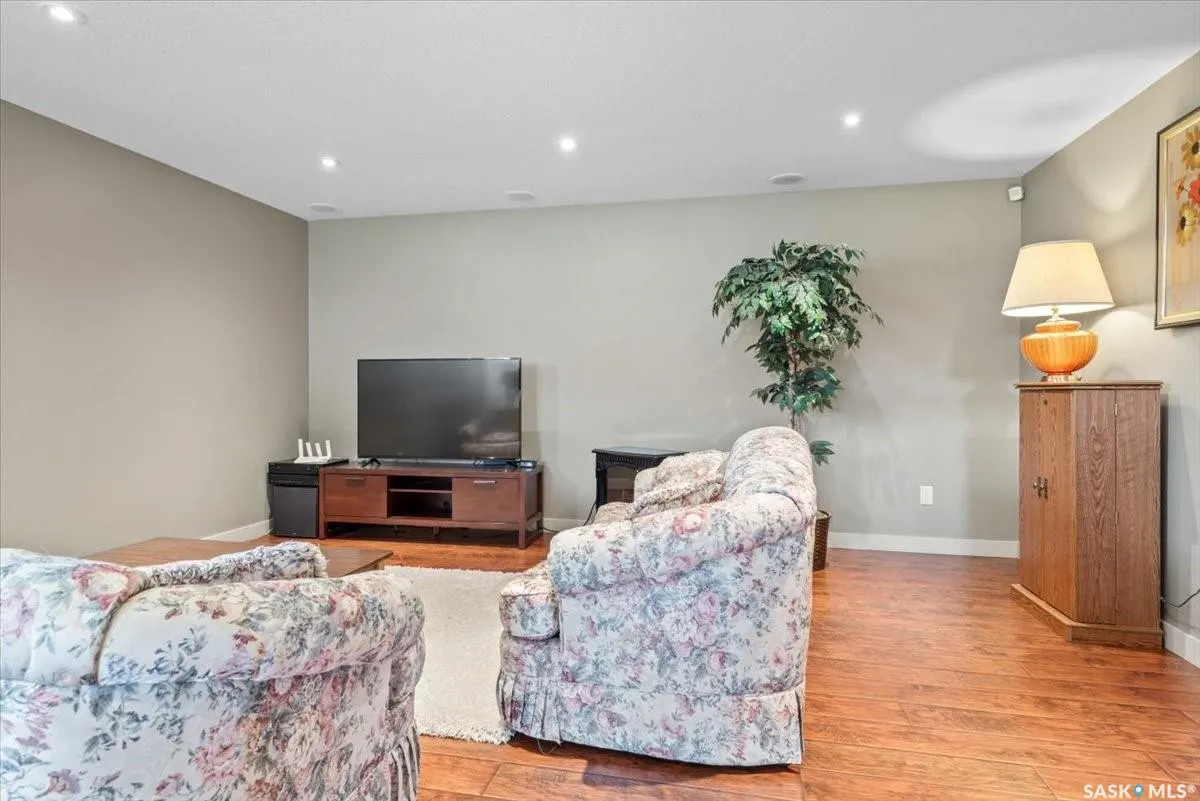 3526 GREEN WATER DRIVE
