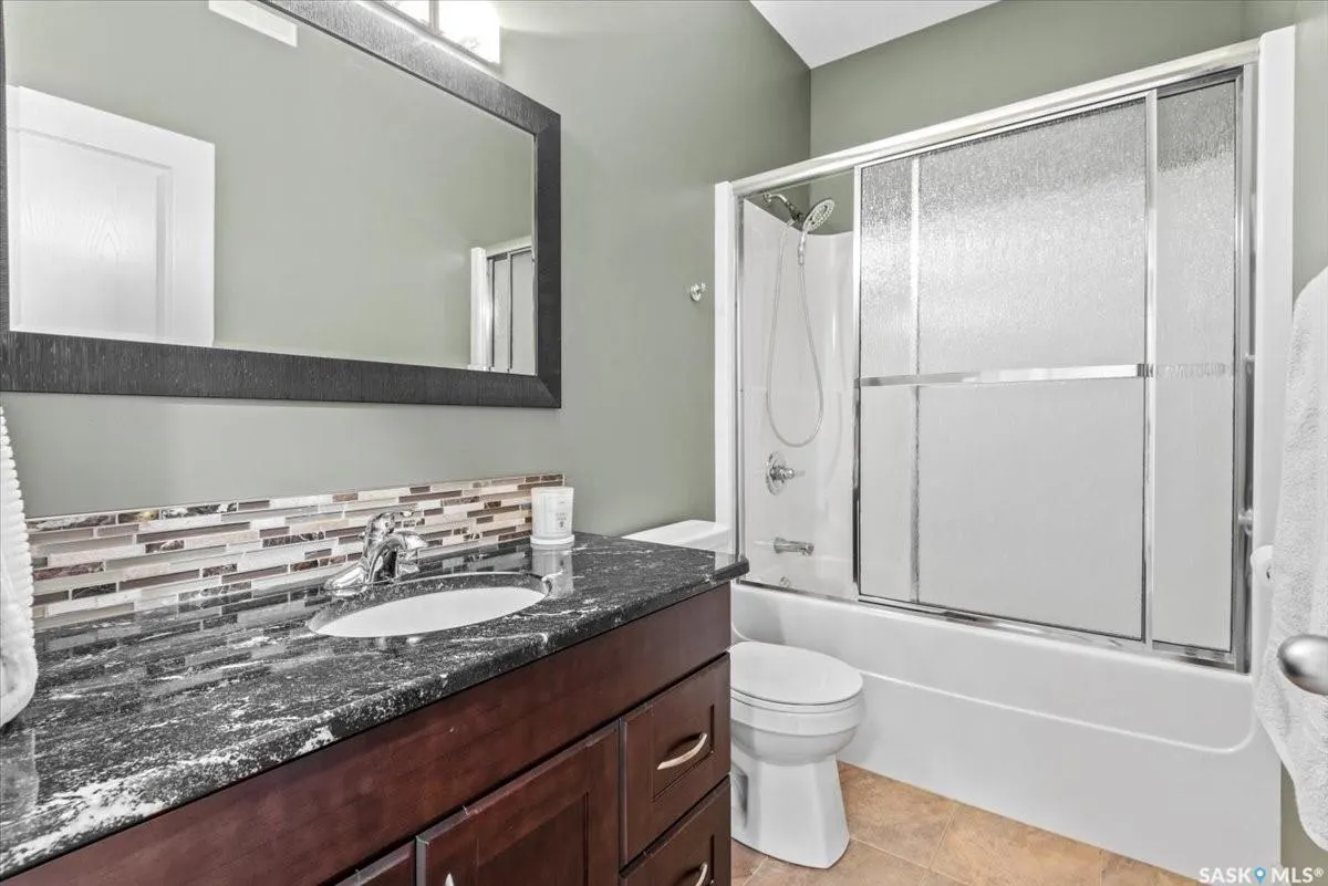 3526 GREEN WATER DRIVE