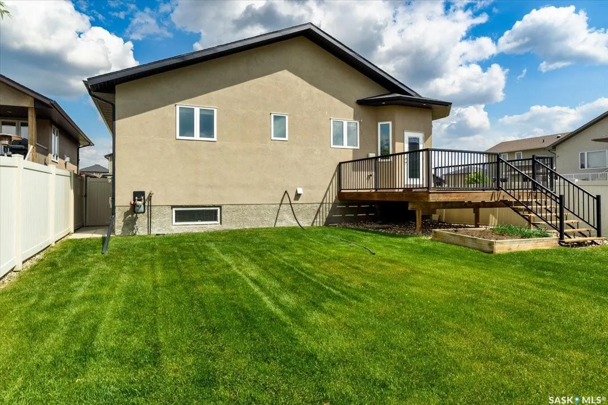 3526 GREEN WATER DRIVE
