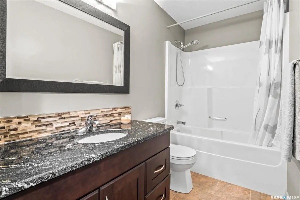 3526 GREEN WATER DRIVE