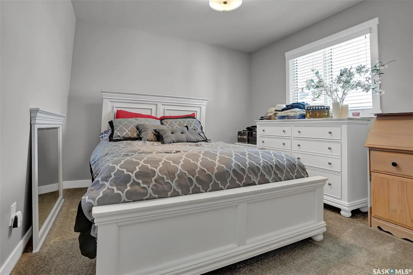 3684 Gee CRESCENT