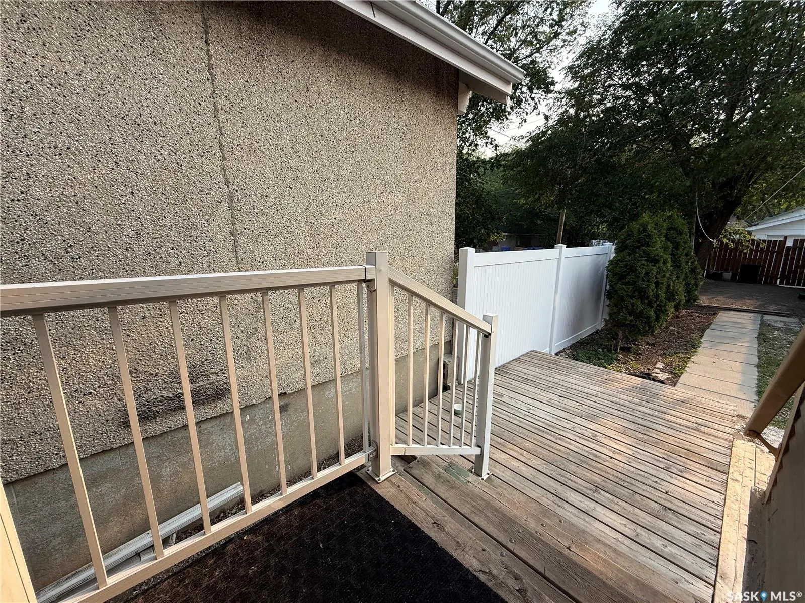 1924 QUEBEC STREET