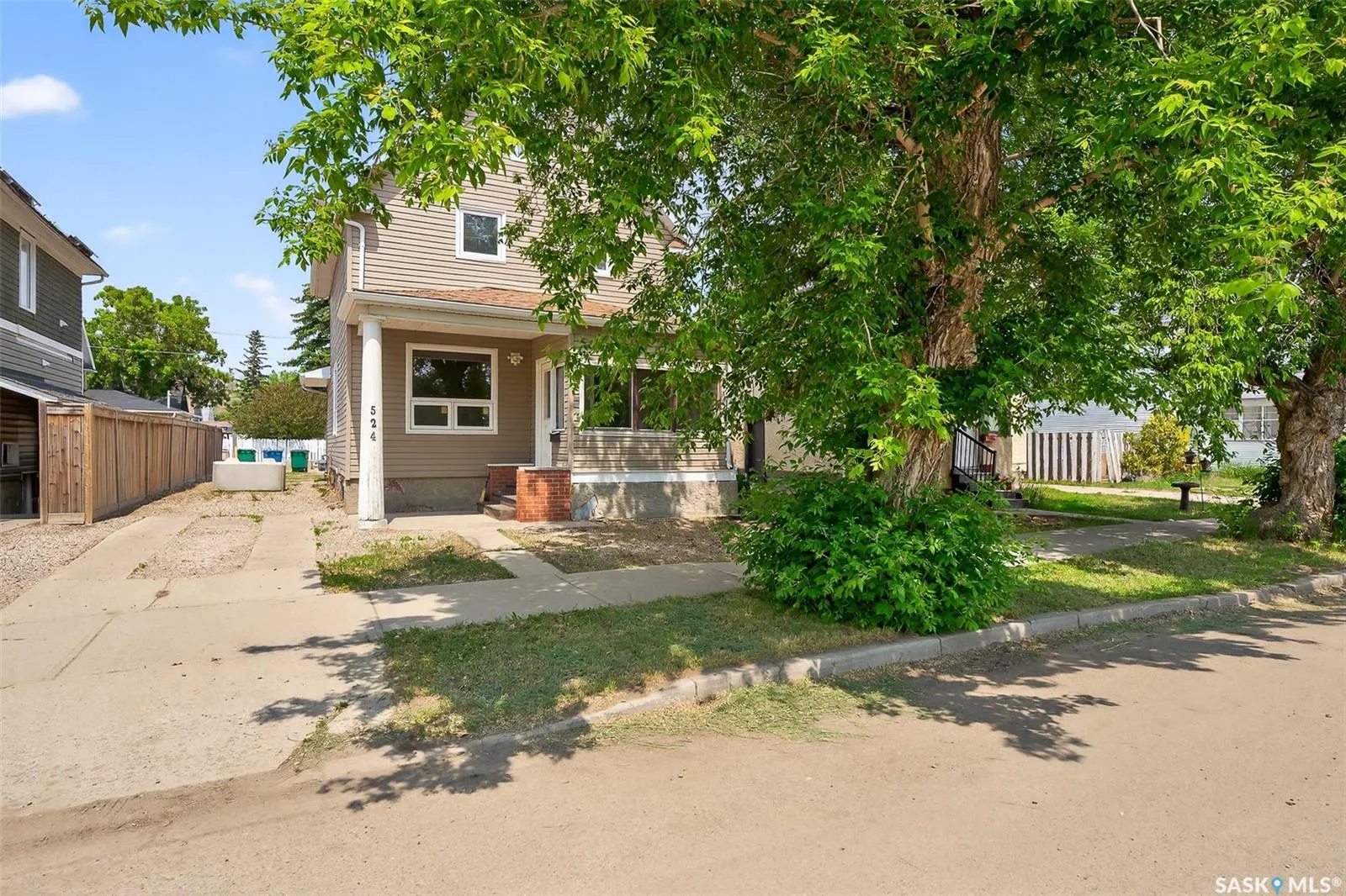 524 Saskatchewan STREET W