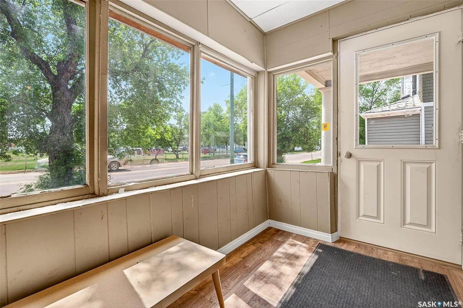524 Saskatchewan STREET W