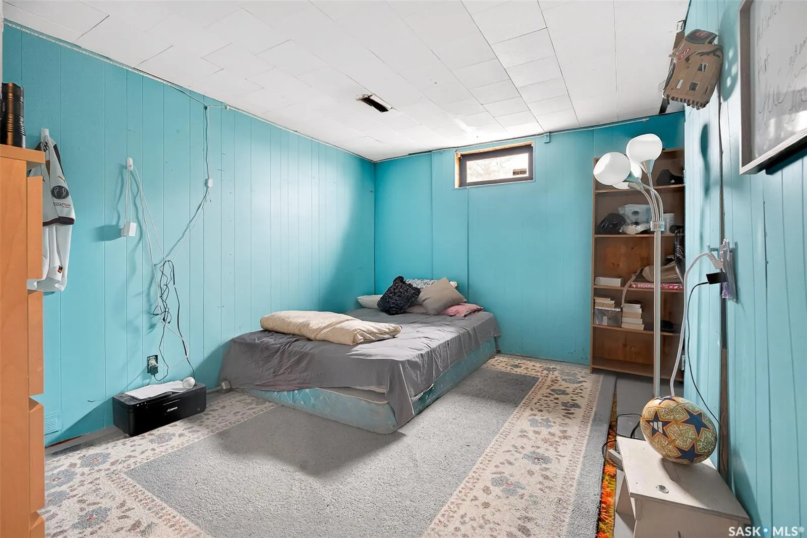 1303 Athabasca STREET W